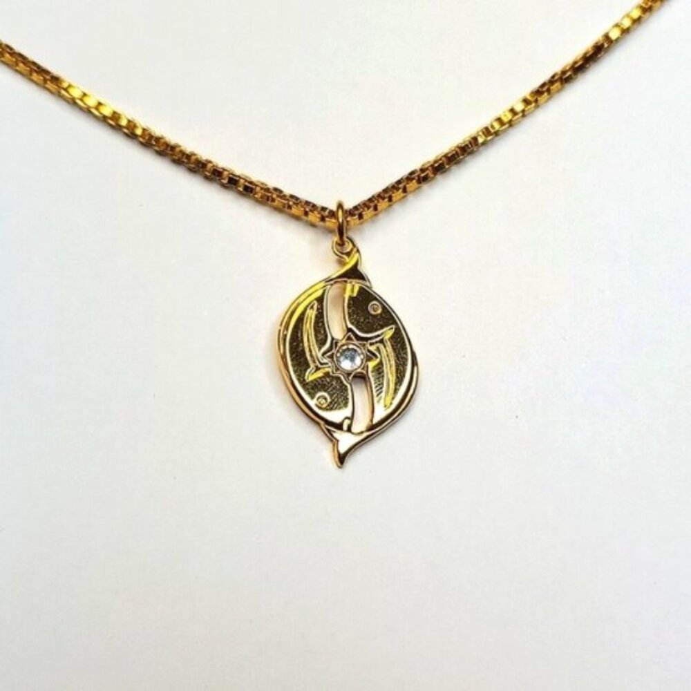 Pisces box chain necklace